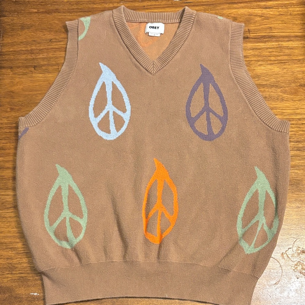 Obey Sweater Vest Peaced V-Neck Size Medium Preowned